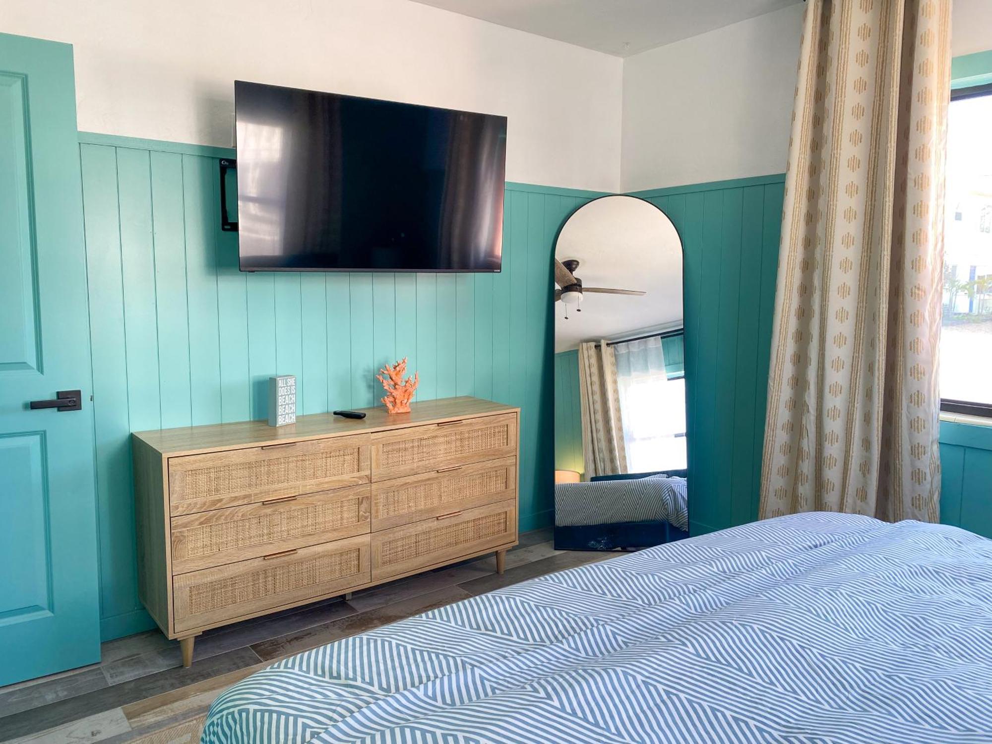 Oasis Palms Resort St. Pete Beach Esterno foto